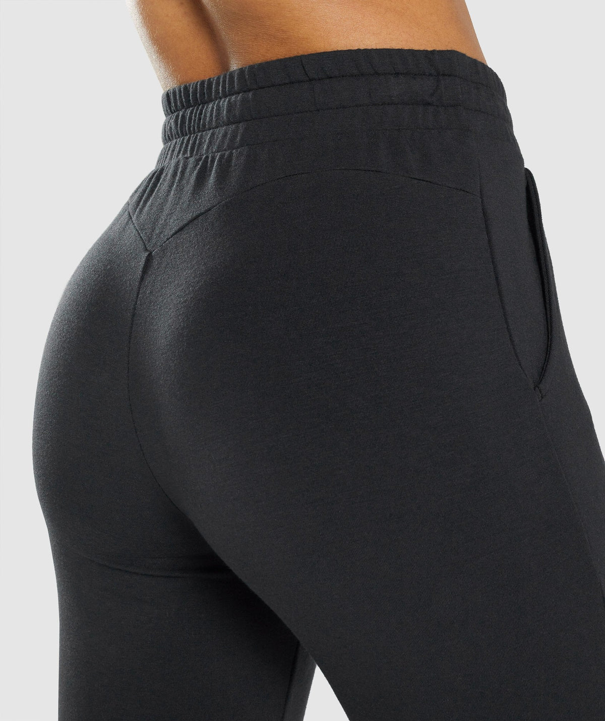 gymshark-pippa-training-joggers-black-logo