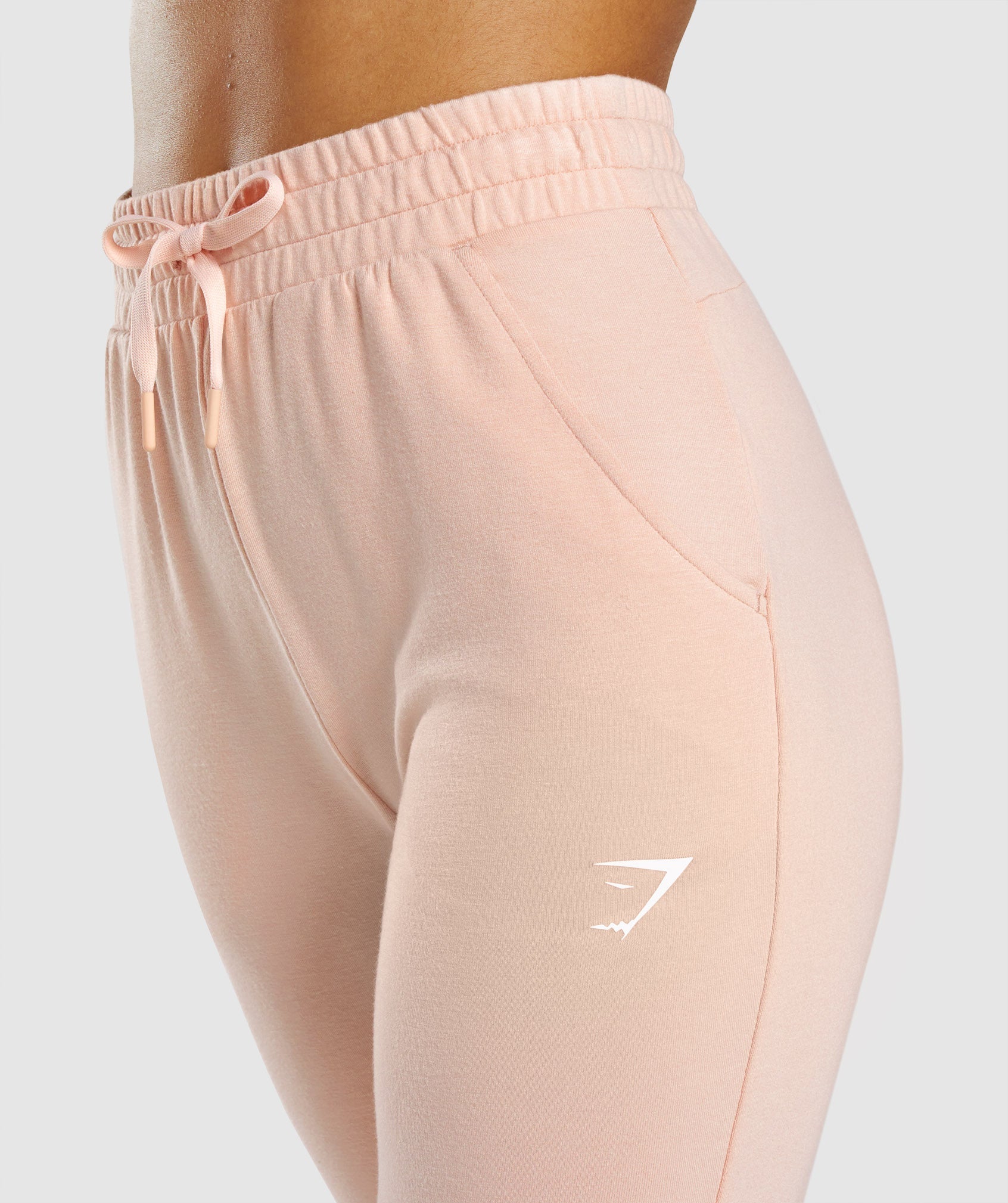gymshark-pippa-training-joggers-light-pink