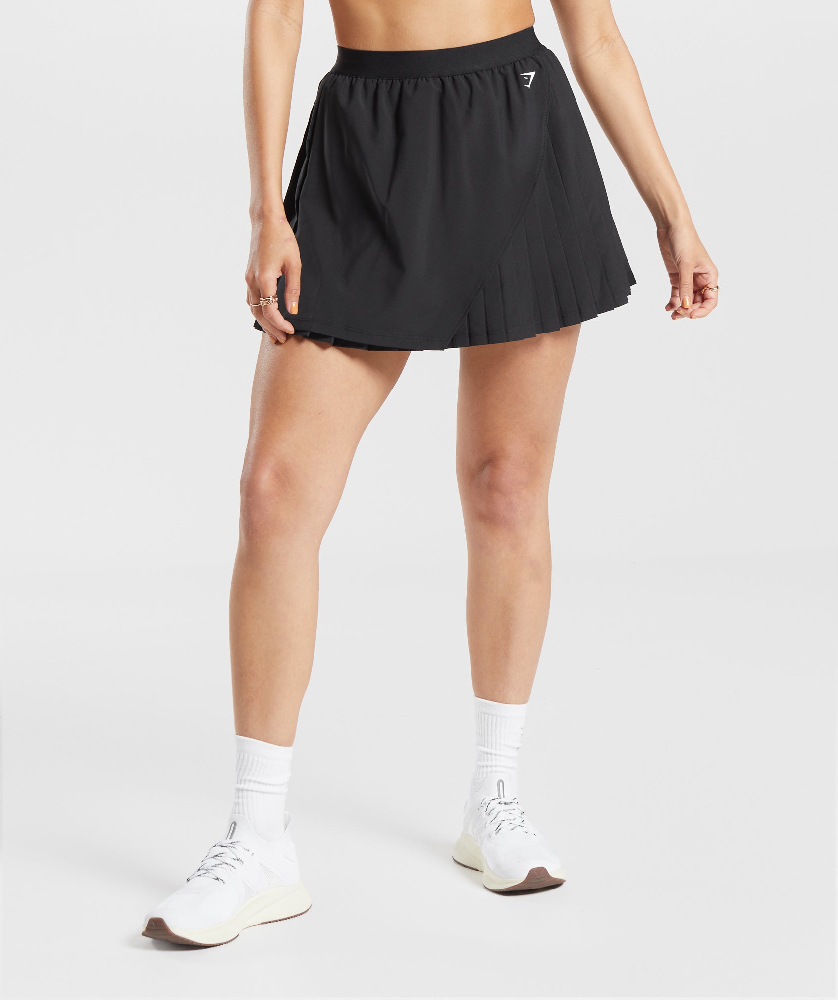 gymshark-pleated-skort-black-aw23