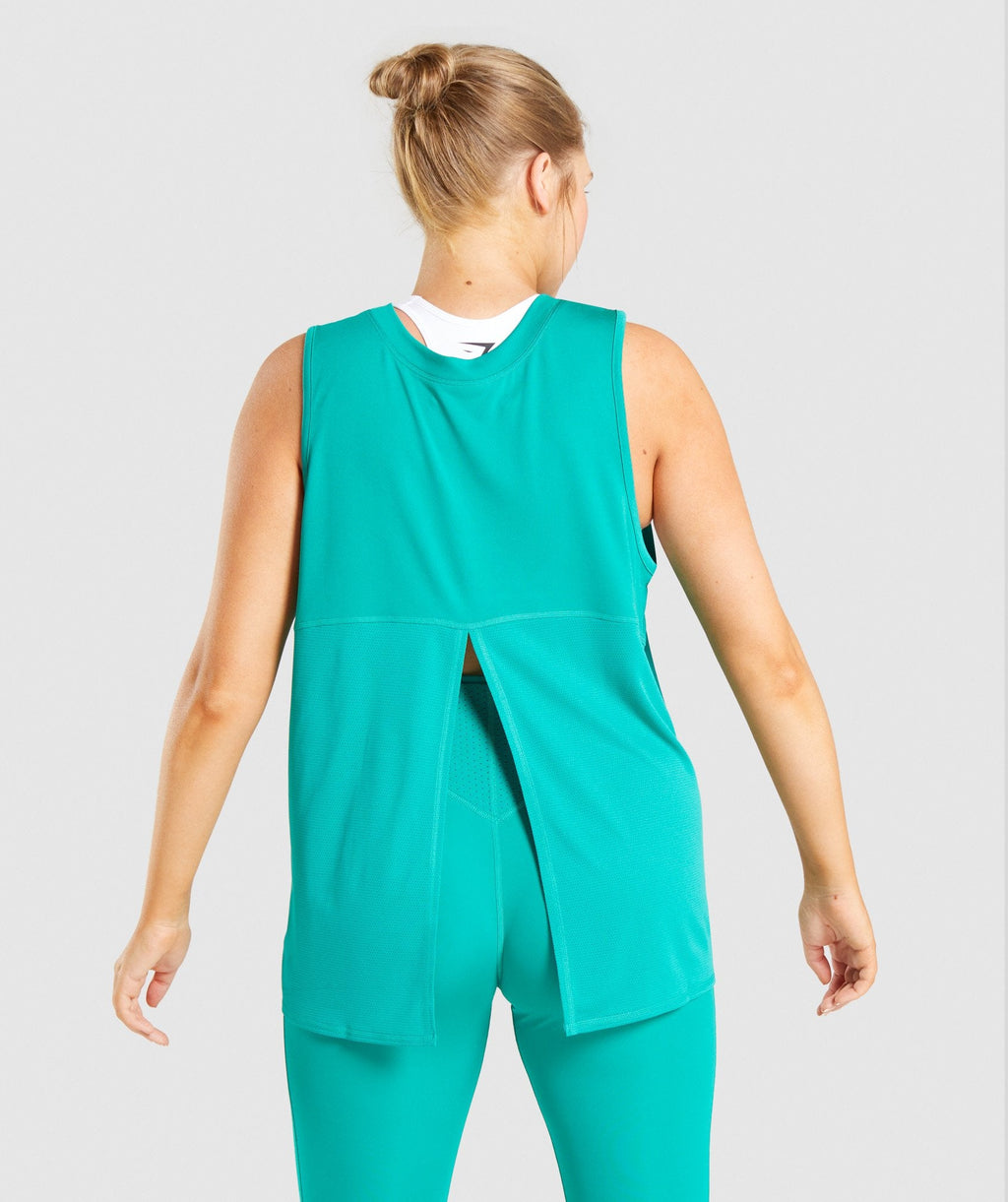 gymshark-pulse-tank-green