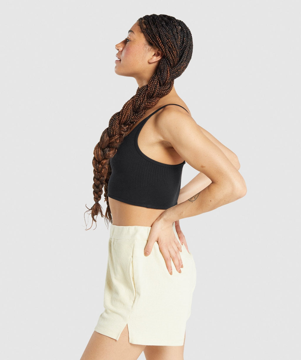 gymshark-pause-bralette-black-aw21