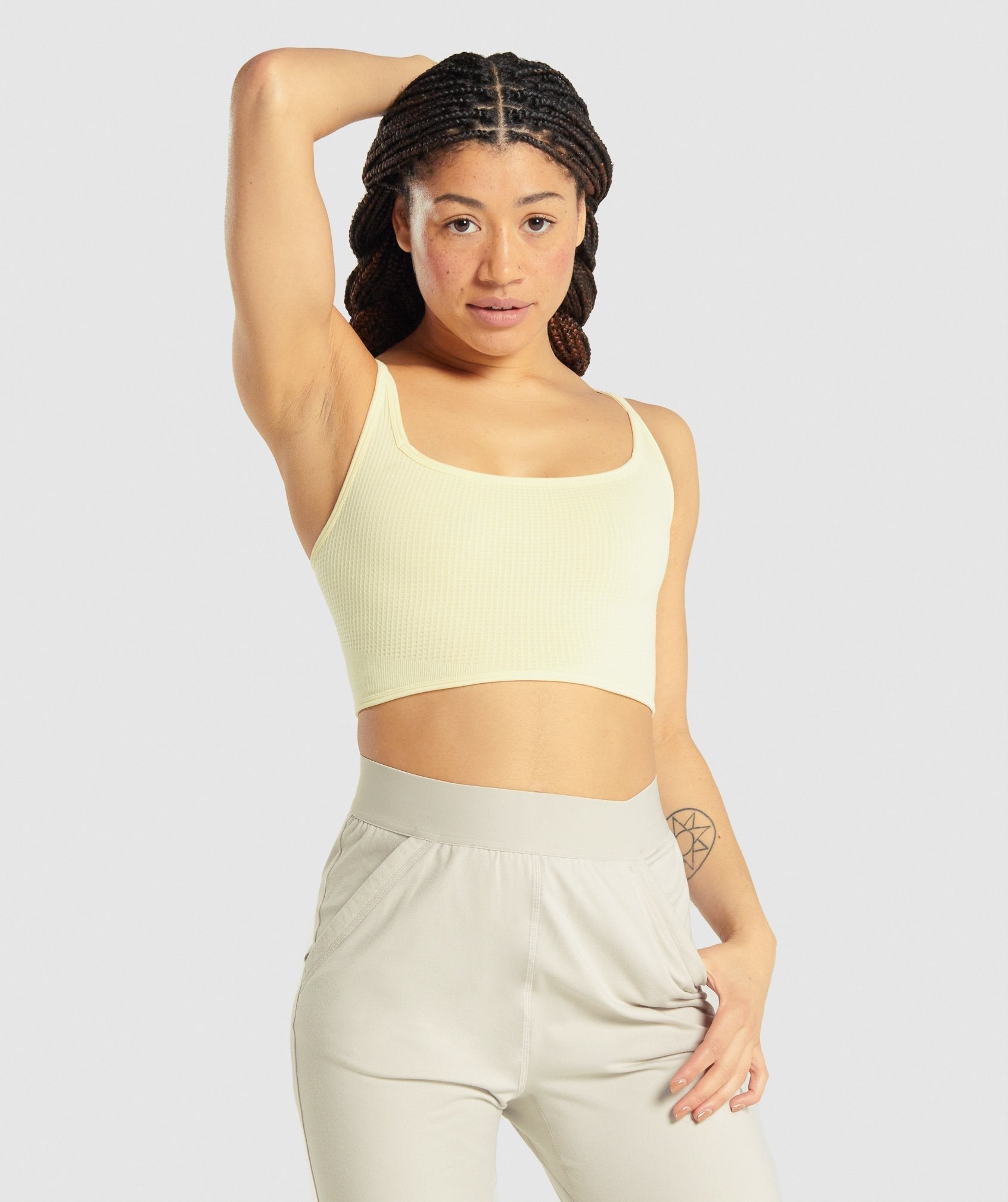 gymshark-pause-bralette-yellow-aw21