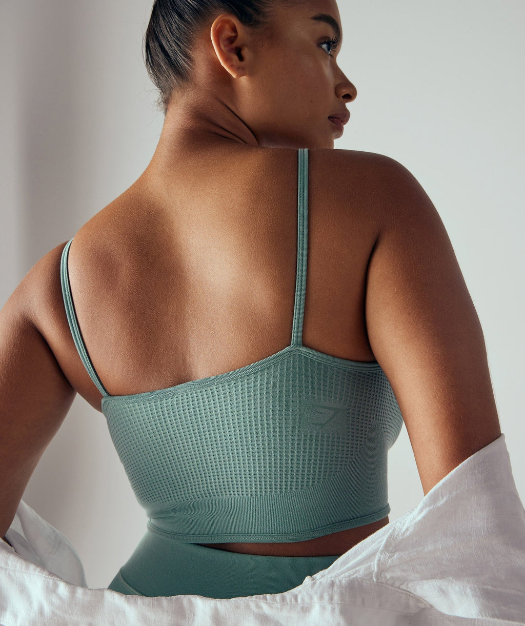 gymshark-pause-seamless-bralette-maya-blue-ss22