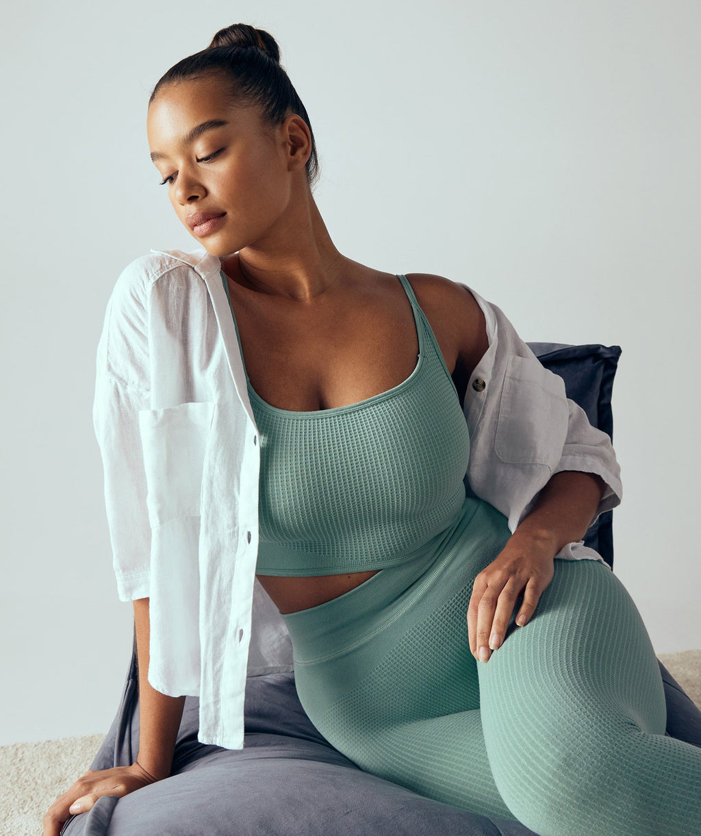gymshark-pause-seamless-bralette-maya-blue-ss22