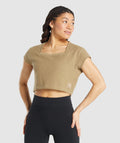 gymshark-pause-crop-top-light-brown-aw21