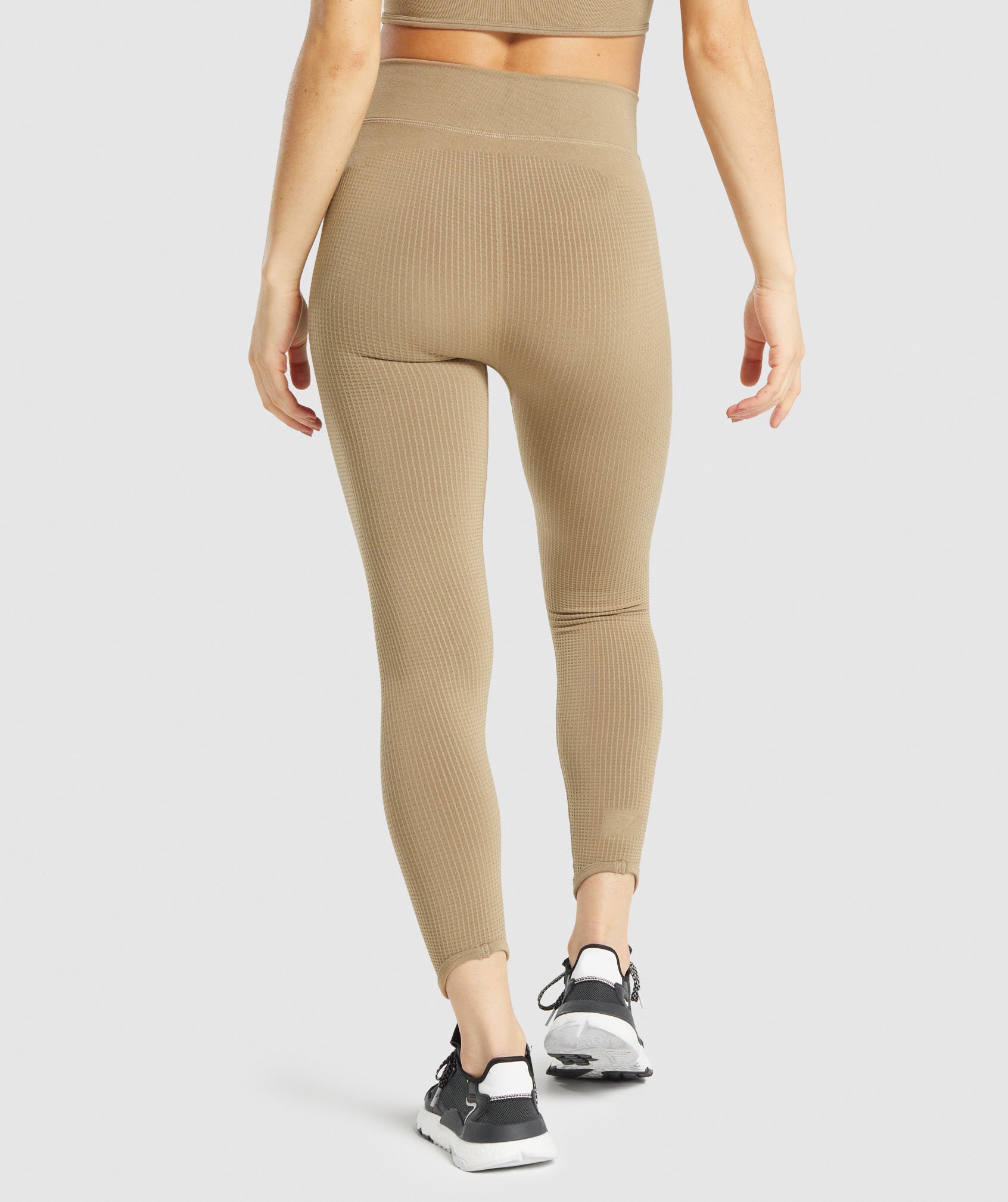 gymshark-pause-seamless-leggings-brown-aw21