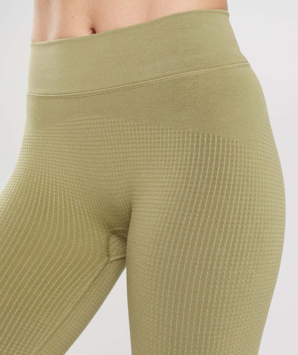 gymshark-pause-seamless-leggings-griffin-green-ss22