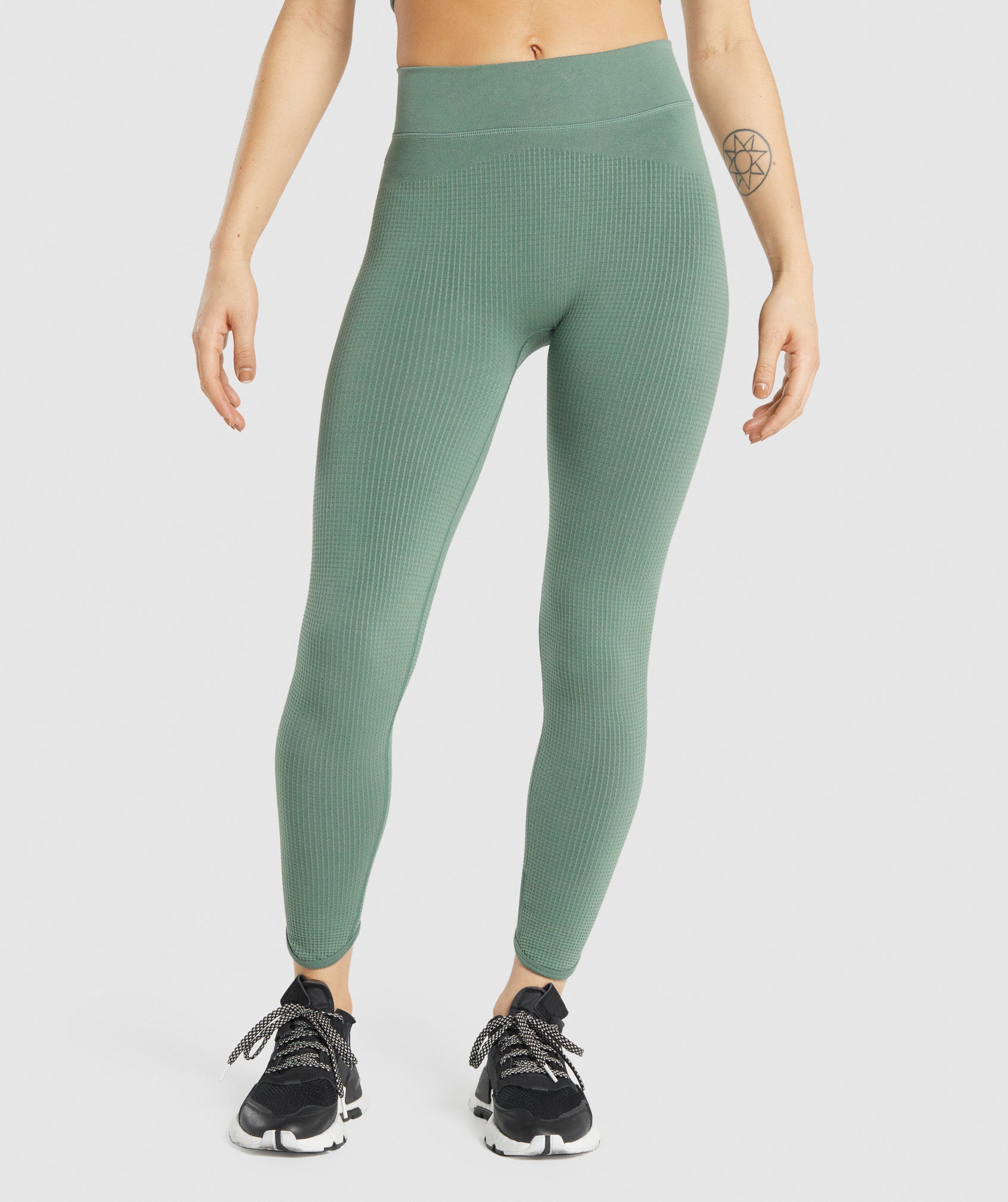 gymshark-pause-seamless-leggings-green-aw21