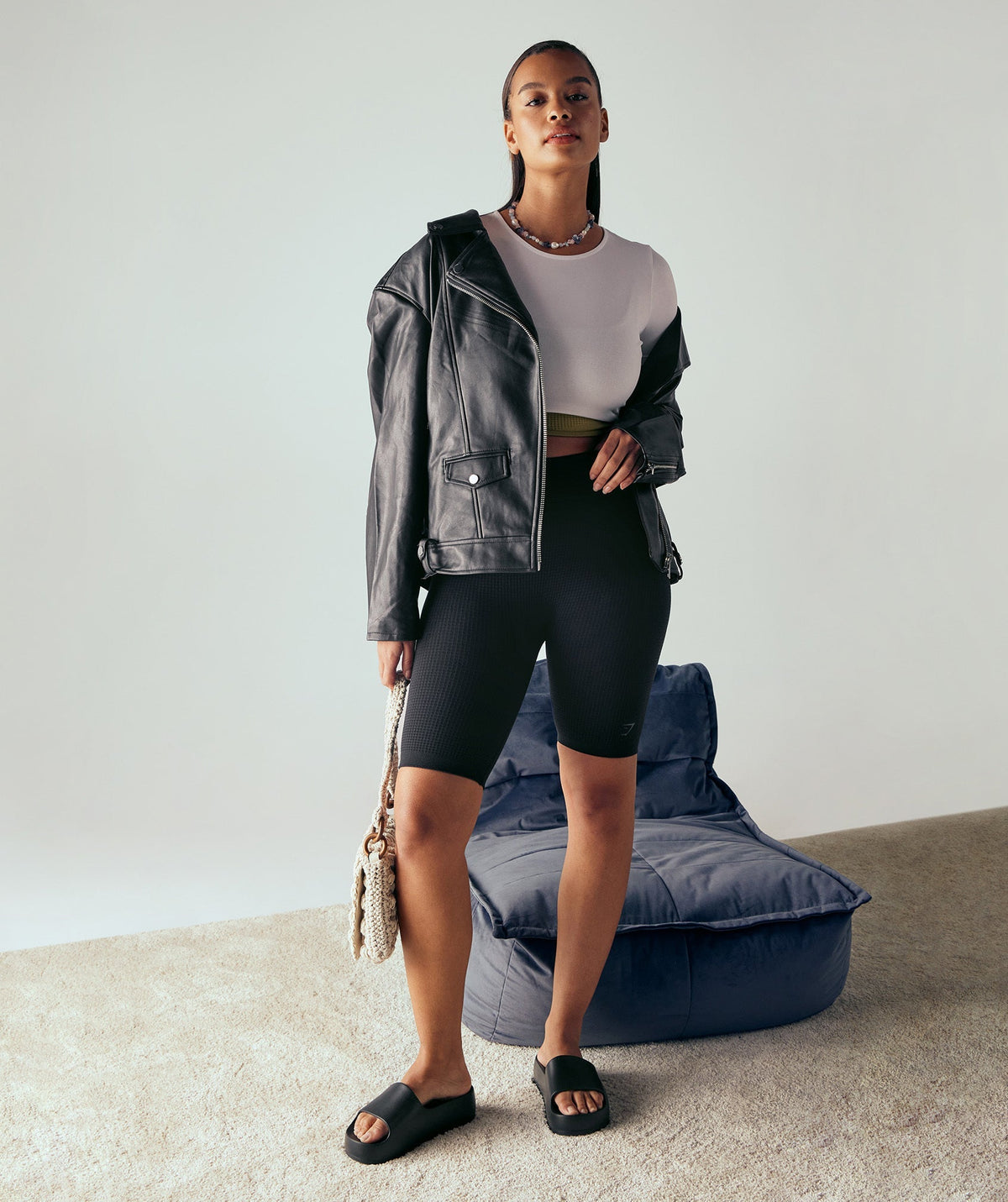 gymshark-pause-seamless-cycling-shorts-black-ss22