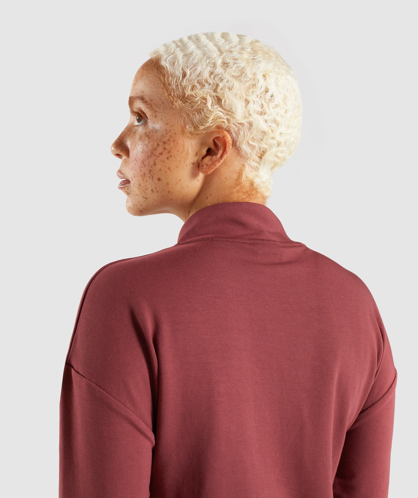 gymshark-pippa-training-pullover-brown