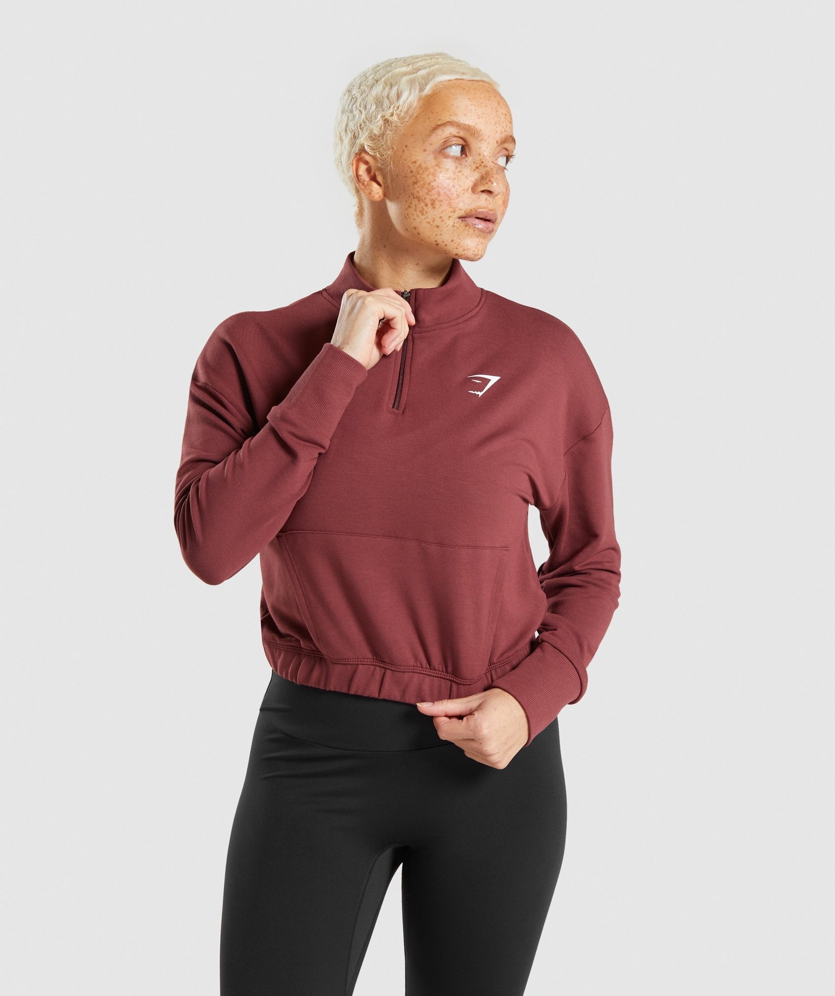 gymshark-pippa-training-pullover-brown
