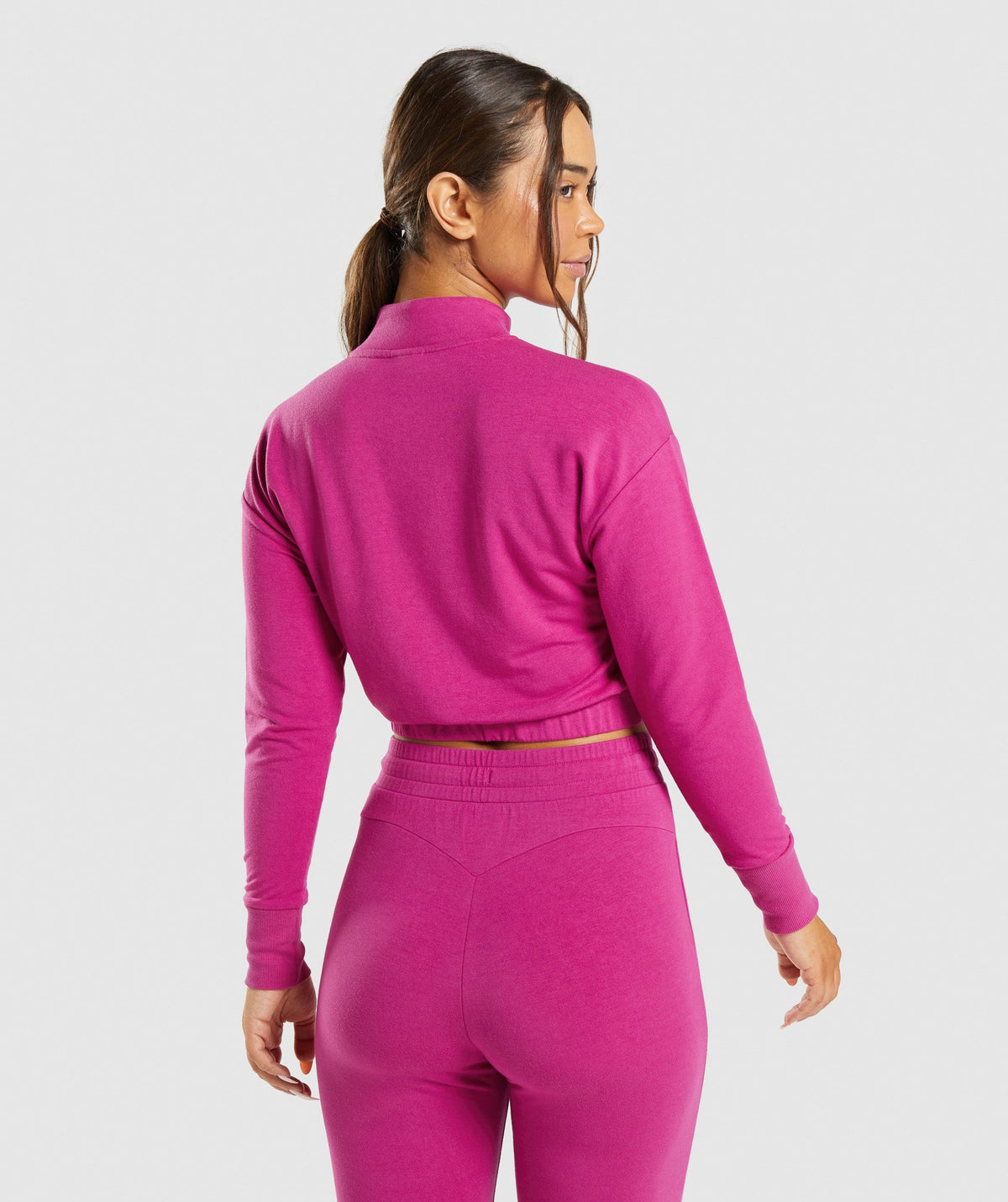 gymshark-training-pippa-pullover-dragon-pink-ss22