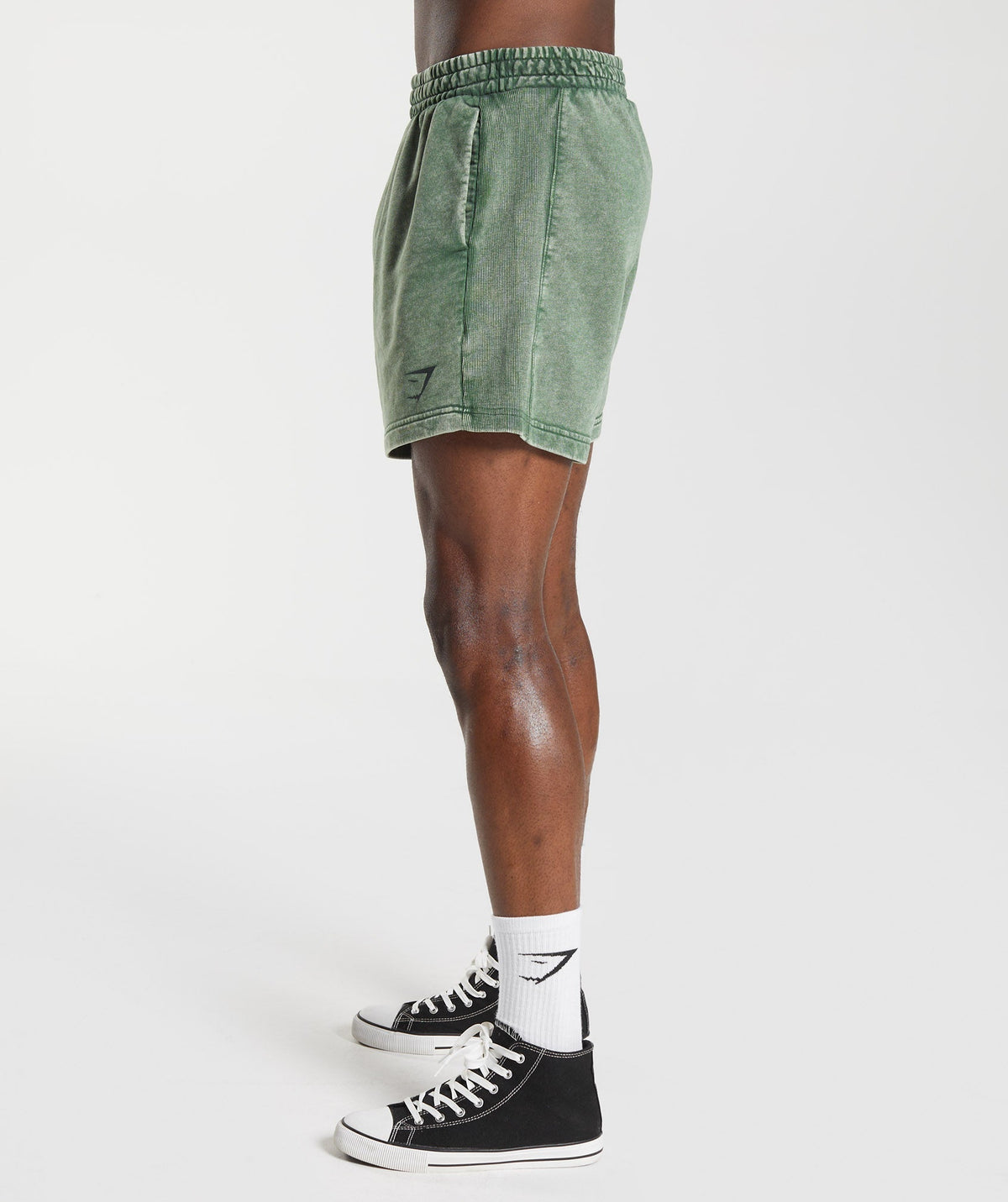 gymshark-power-washed-5-shorts-iguana-green-aw22