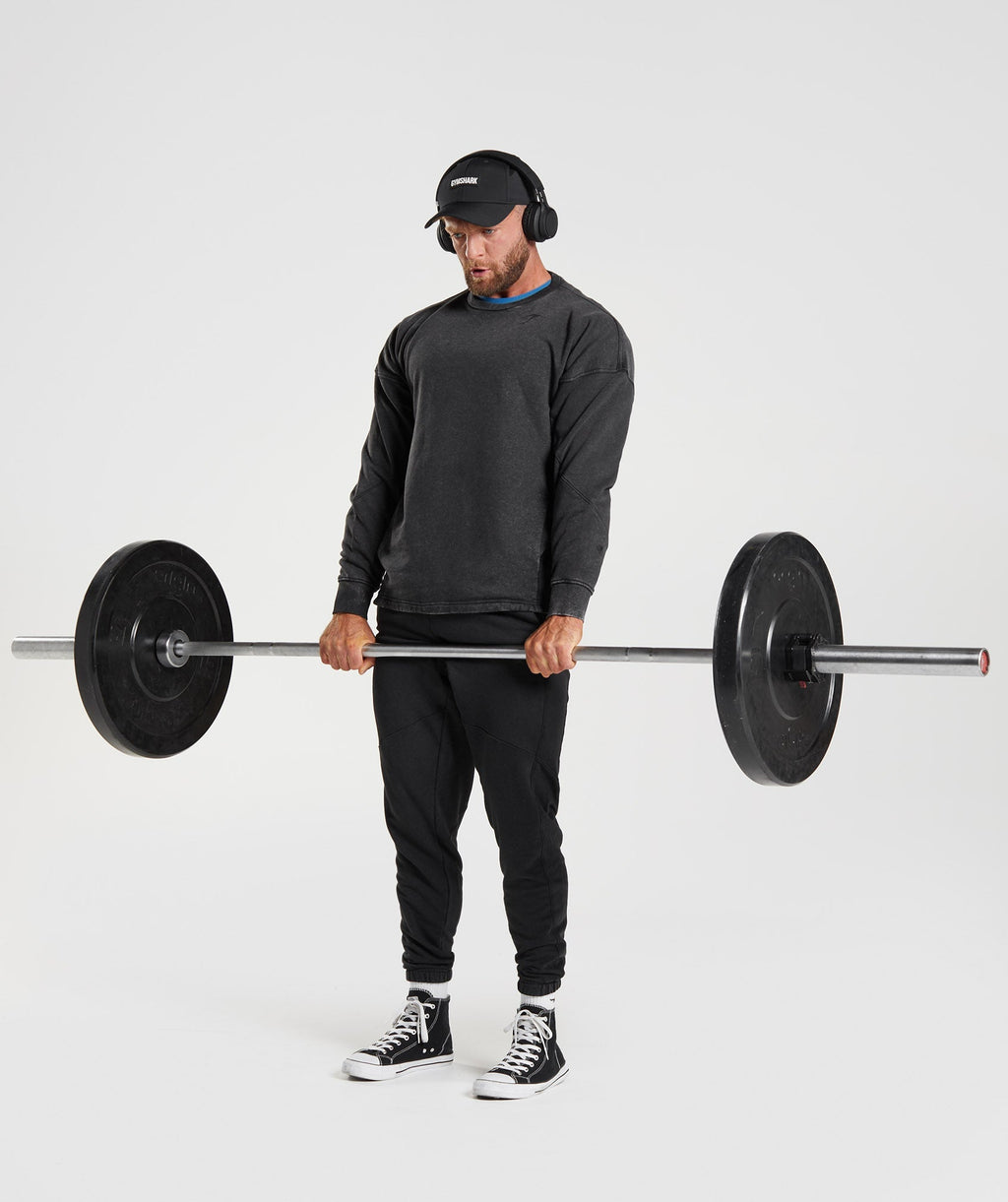 gymshark-power-washed-crew-black-aw22