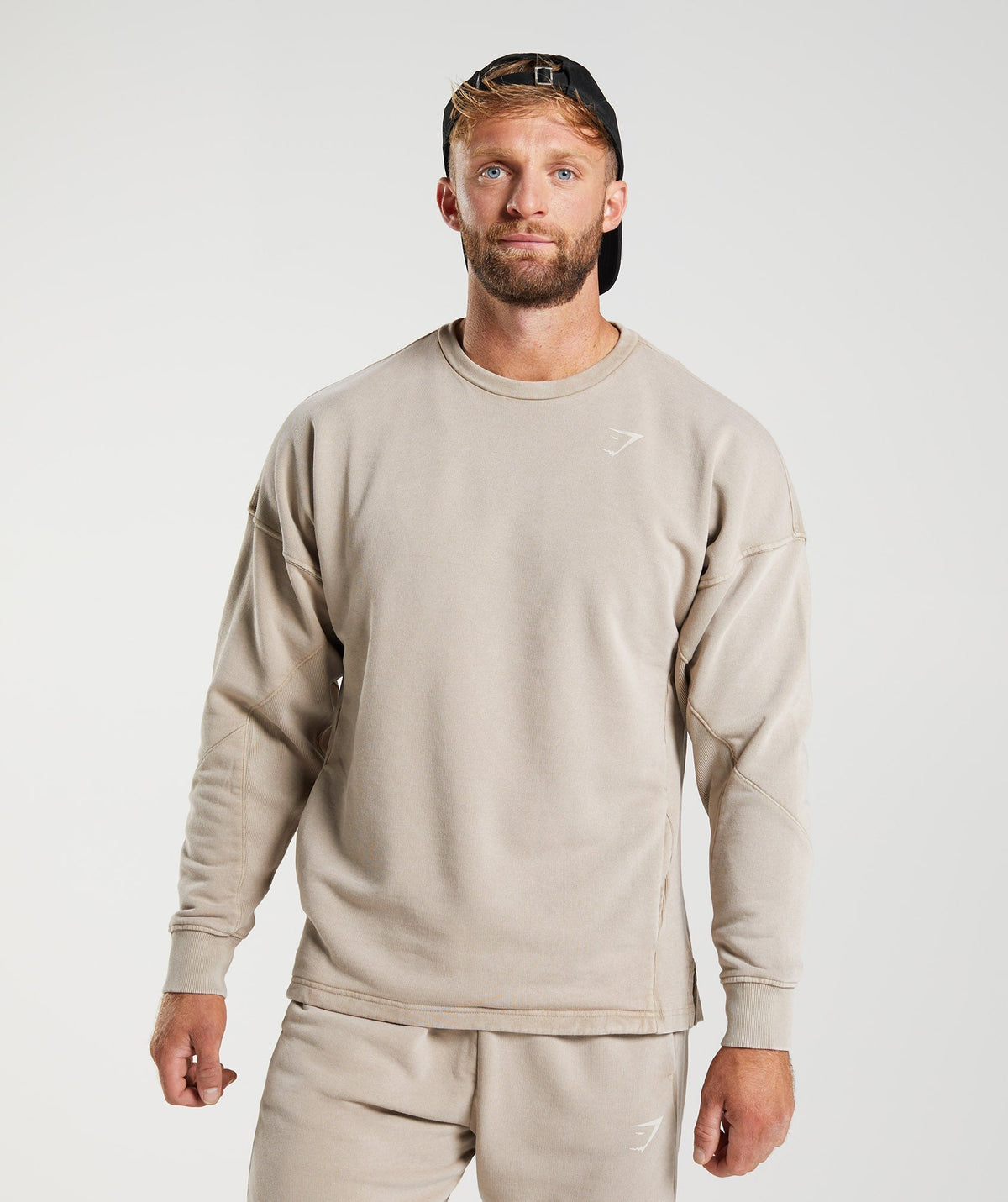 gymshark-power-washed-crew-cement-brown-aw22