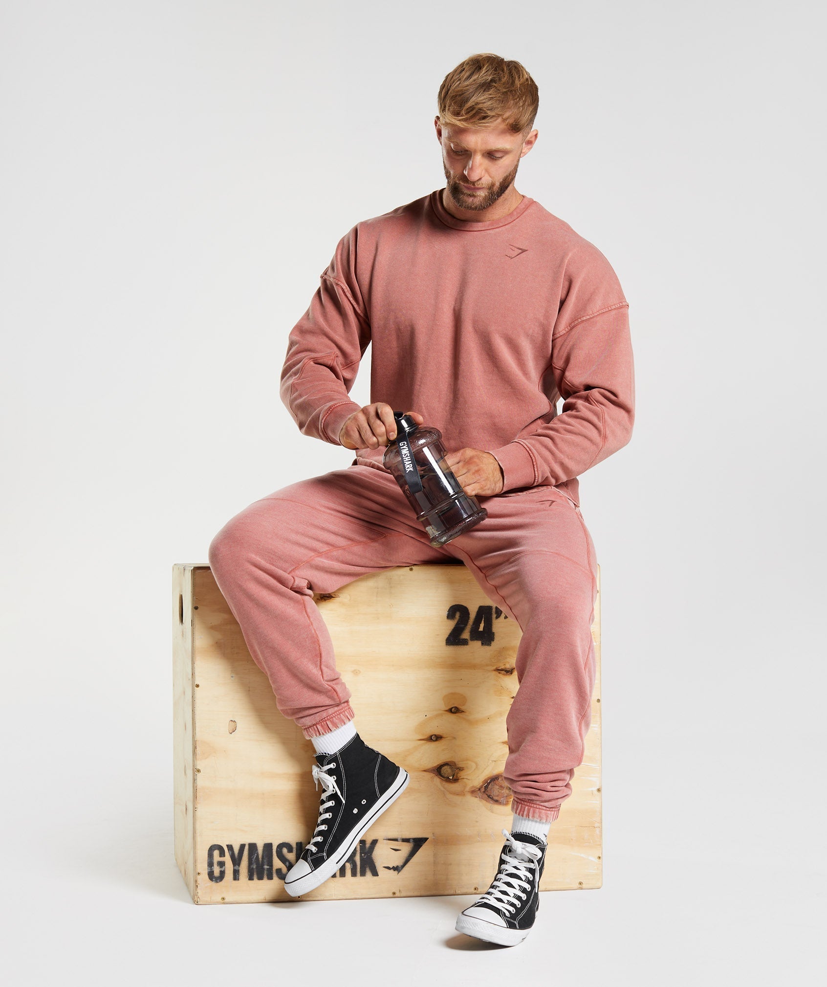 gymshark-power-washed-joggers-rose-brown-aw22