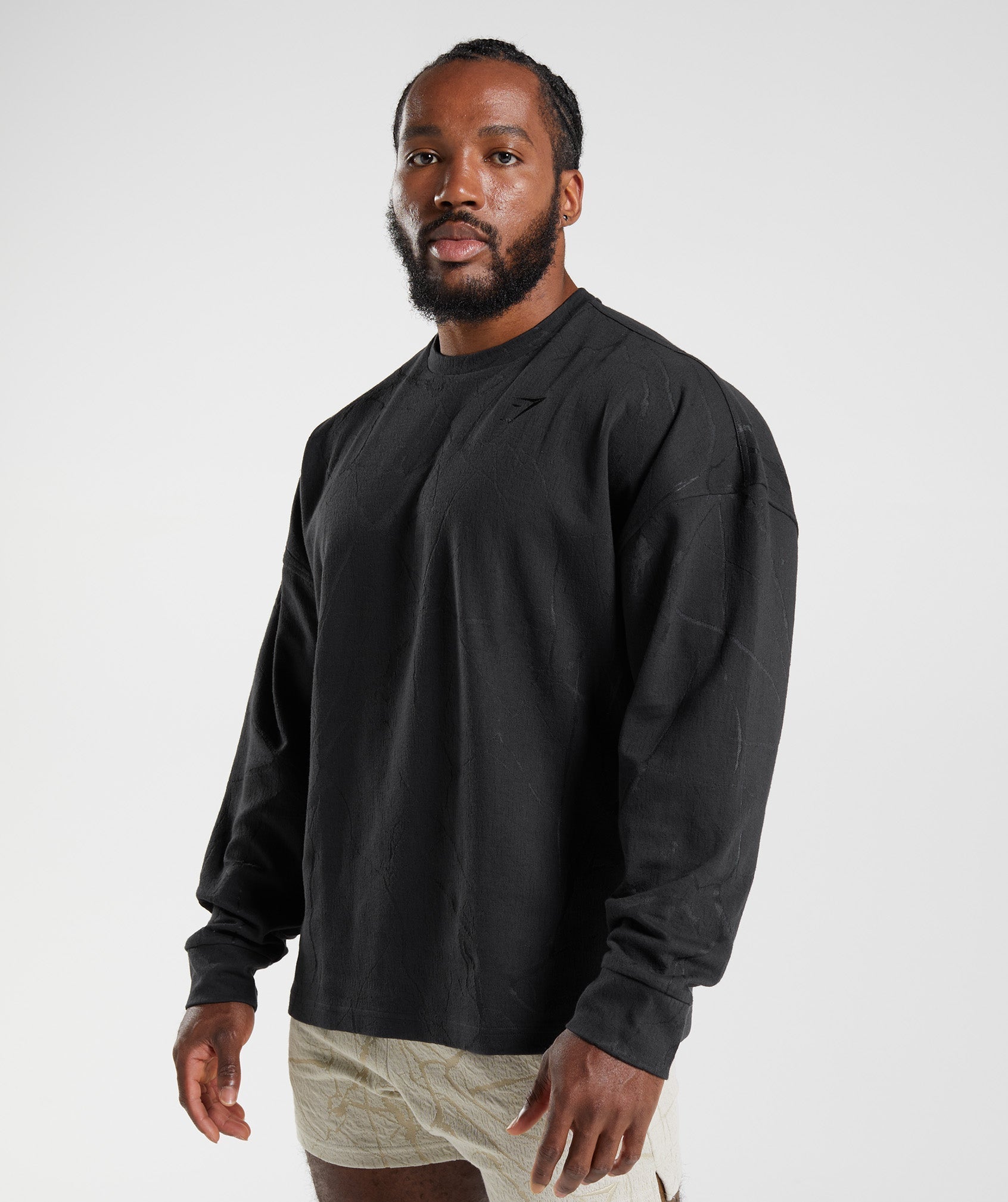 gymshark-power-crew-black-print-ss22