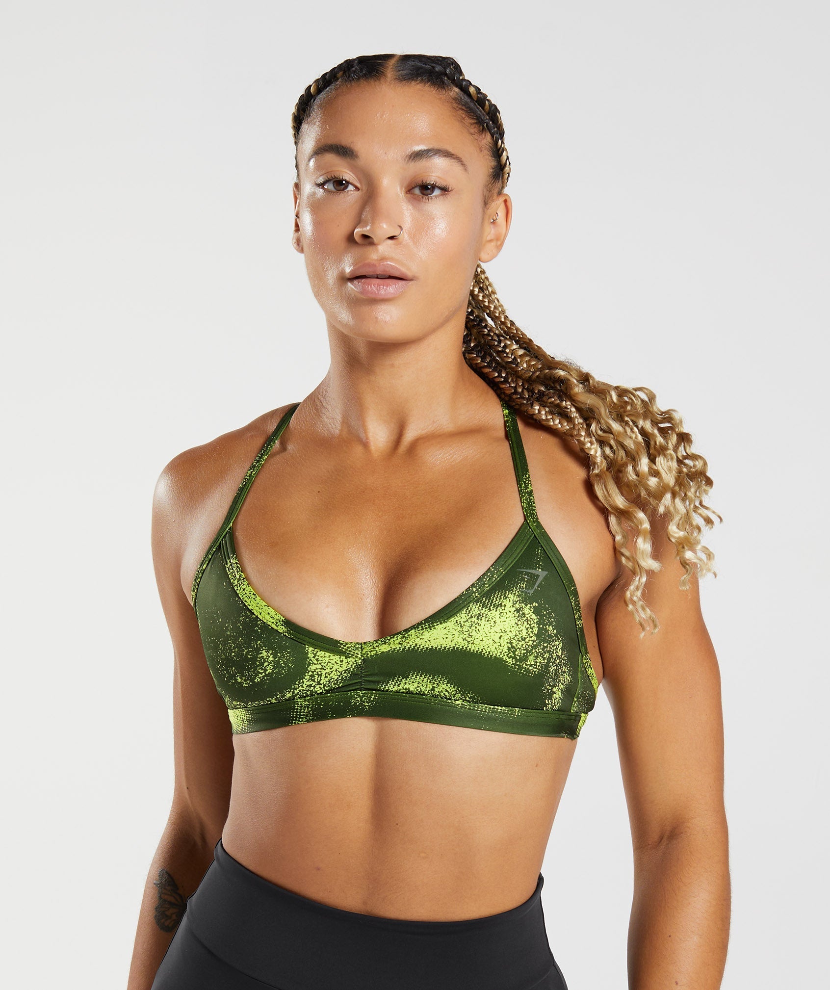 gs-power-minimal-sports-bra-moss-olive-print-aw22