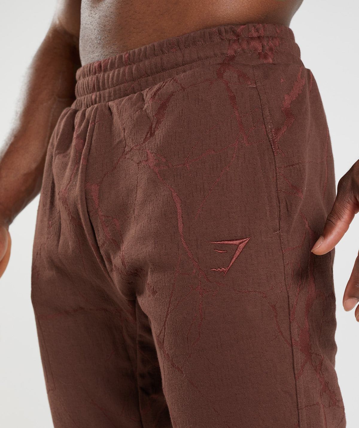 gymshark-power-joggers-cherry-brown-print-ss22