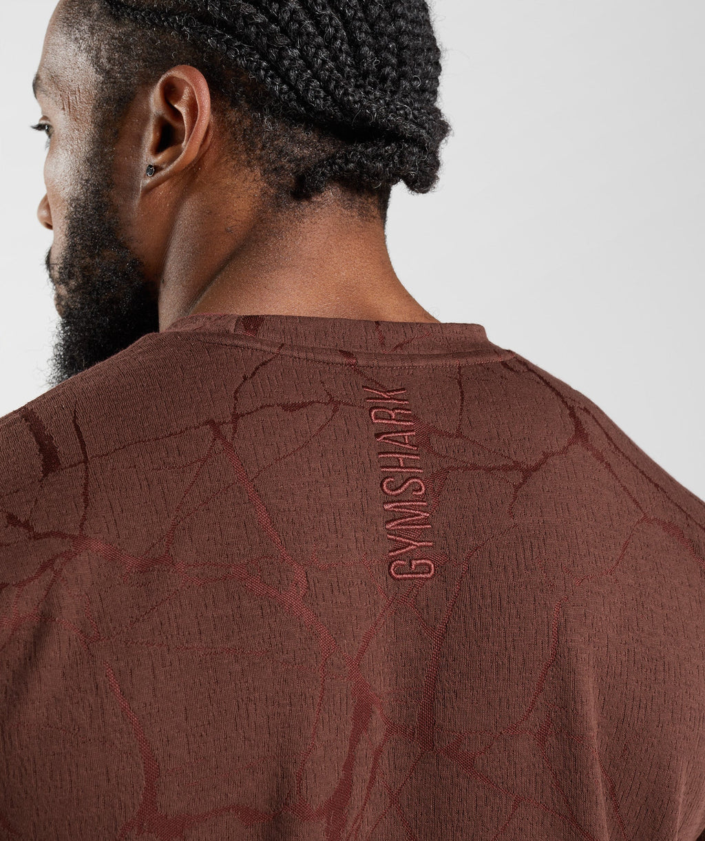 gymshark-power-short-sleeve-crew-cherry-brown-print-ss22