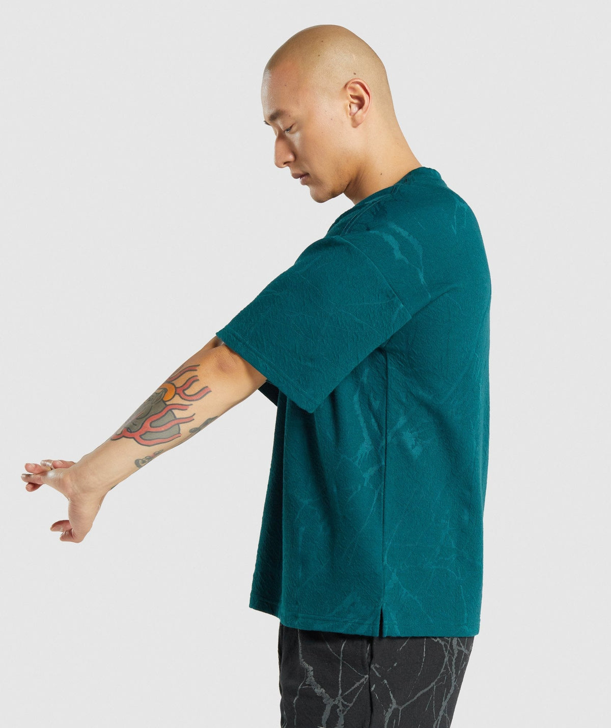 gymshark-power-short-sleeve-crew-teal-print-aw21