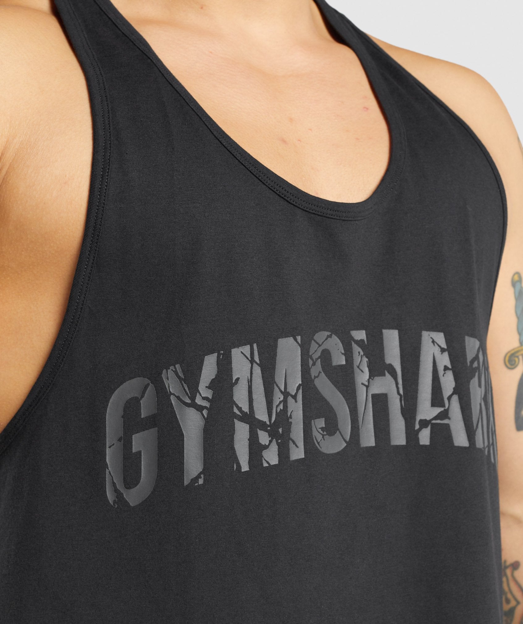 gymshark-power-stringer-black-aw21