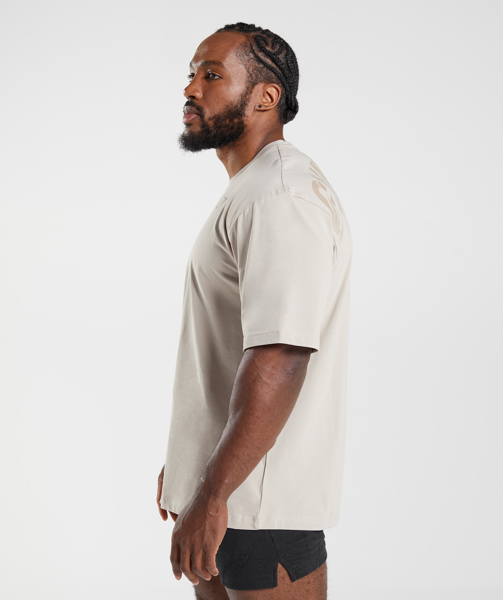 gymshark-power-t-shirt-pebble-grey-ss22