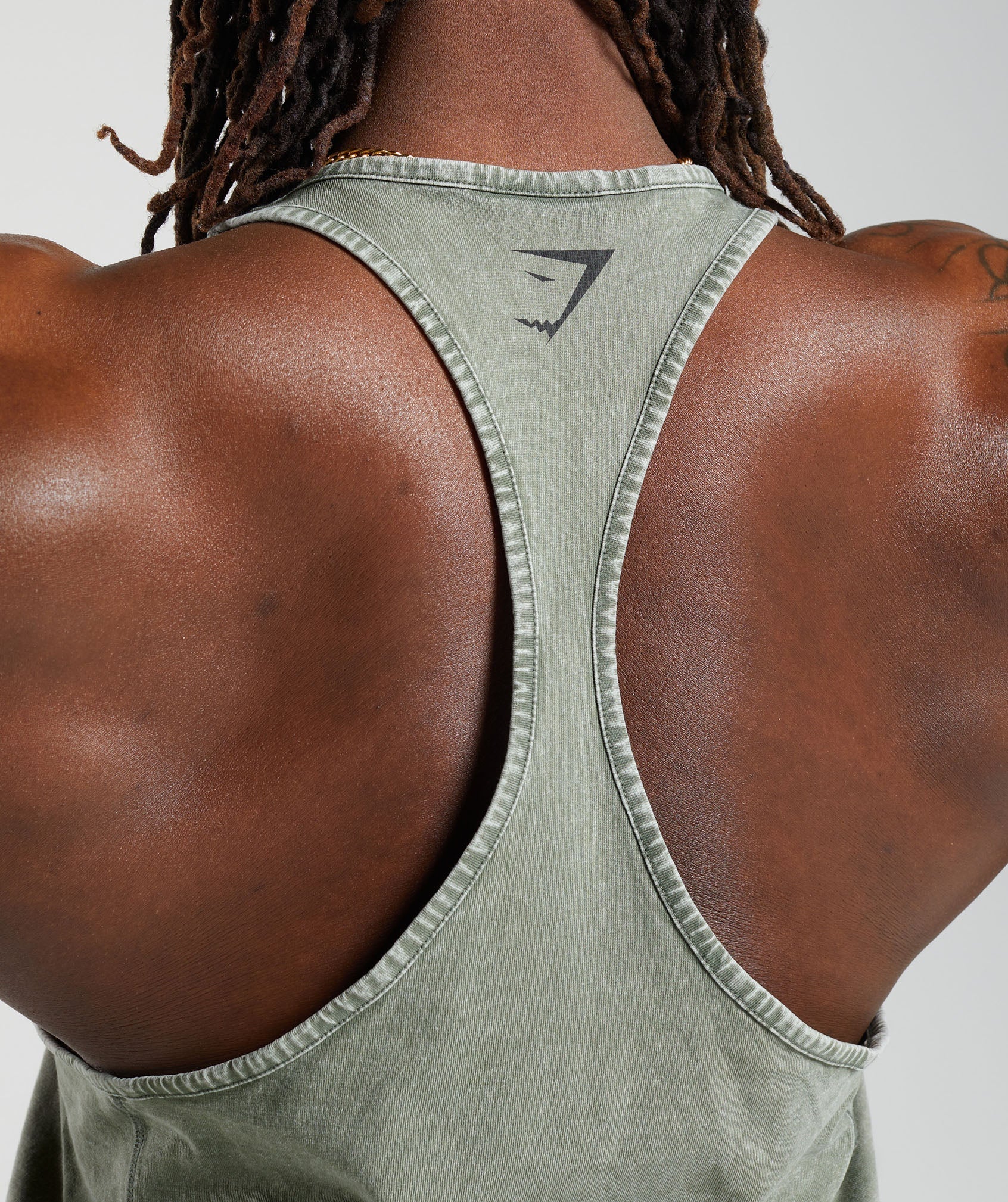 gymshark-power-washed-stringer-dusk-green-ss24