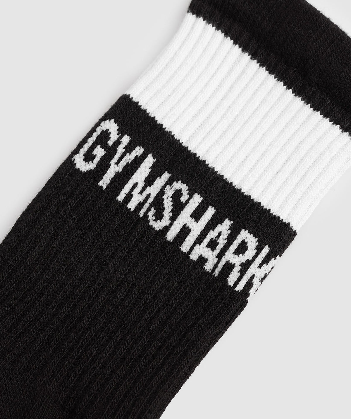 gymshark-premium-jacquard-single-socks-black-white-aw22