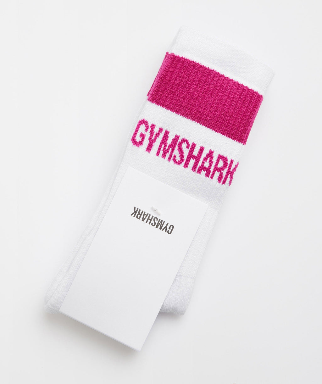 gymshark-premium-jacquard-single-socks-white-magenta-pink-aw22