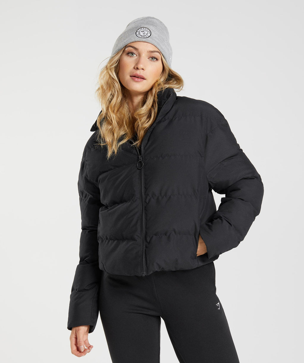 gymshark-puffer-jacket-black-aw21