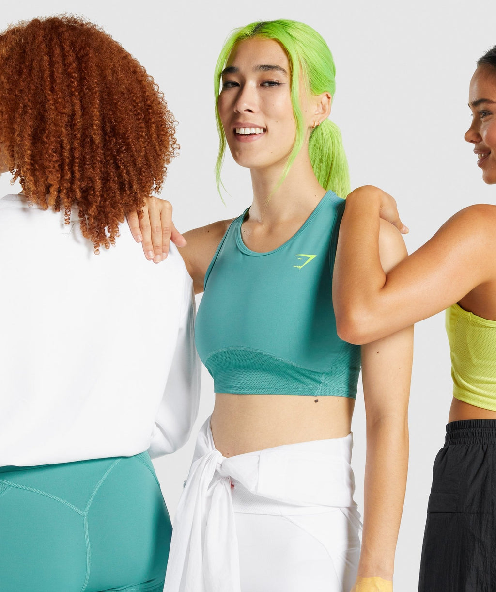 gymshark-pulse-crop-tank-teal-aw21
