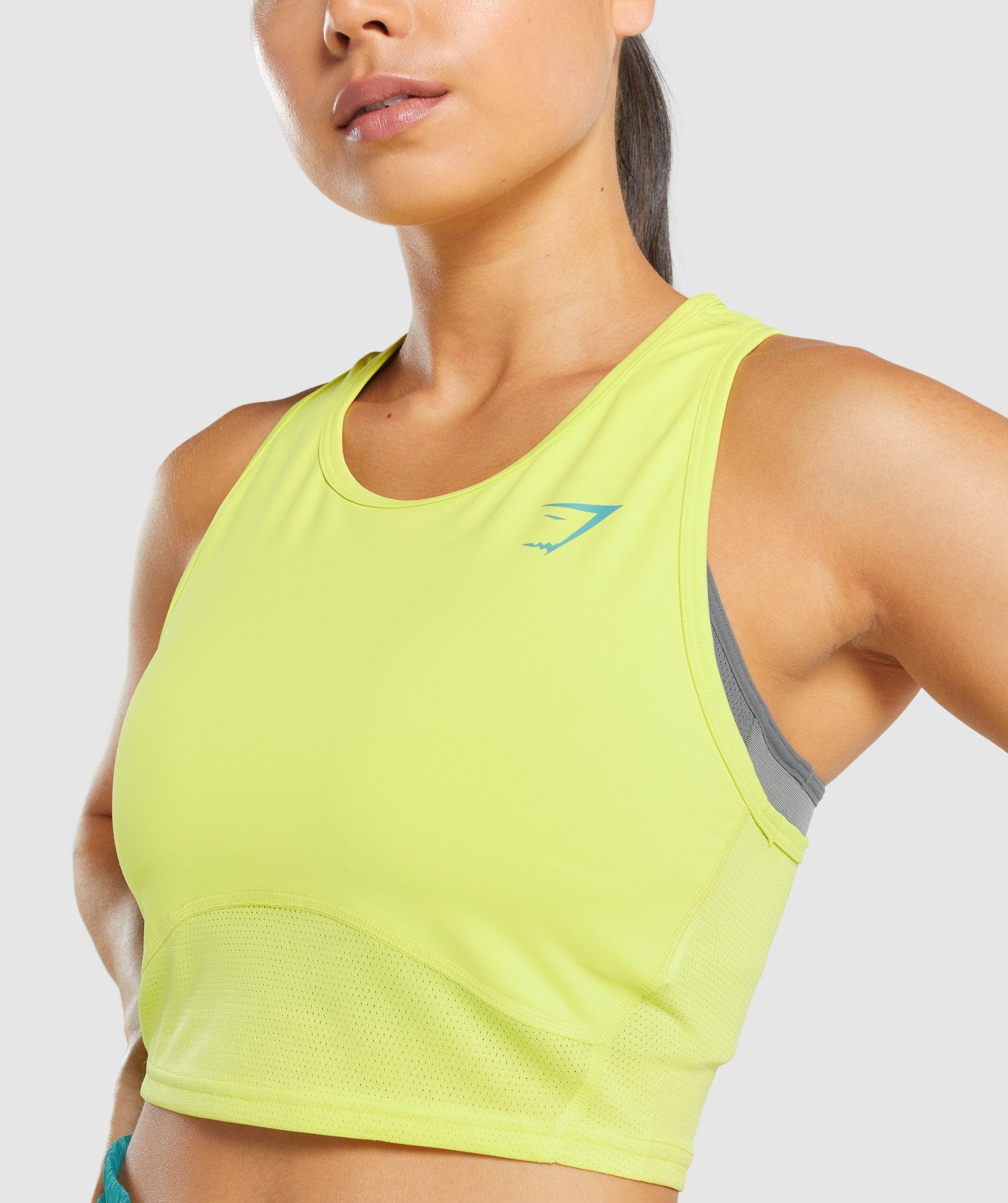 gymshark-pulse-crop-tank-yellow-aw21