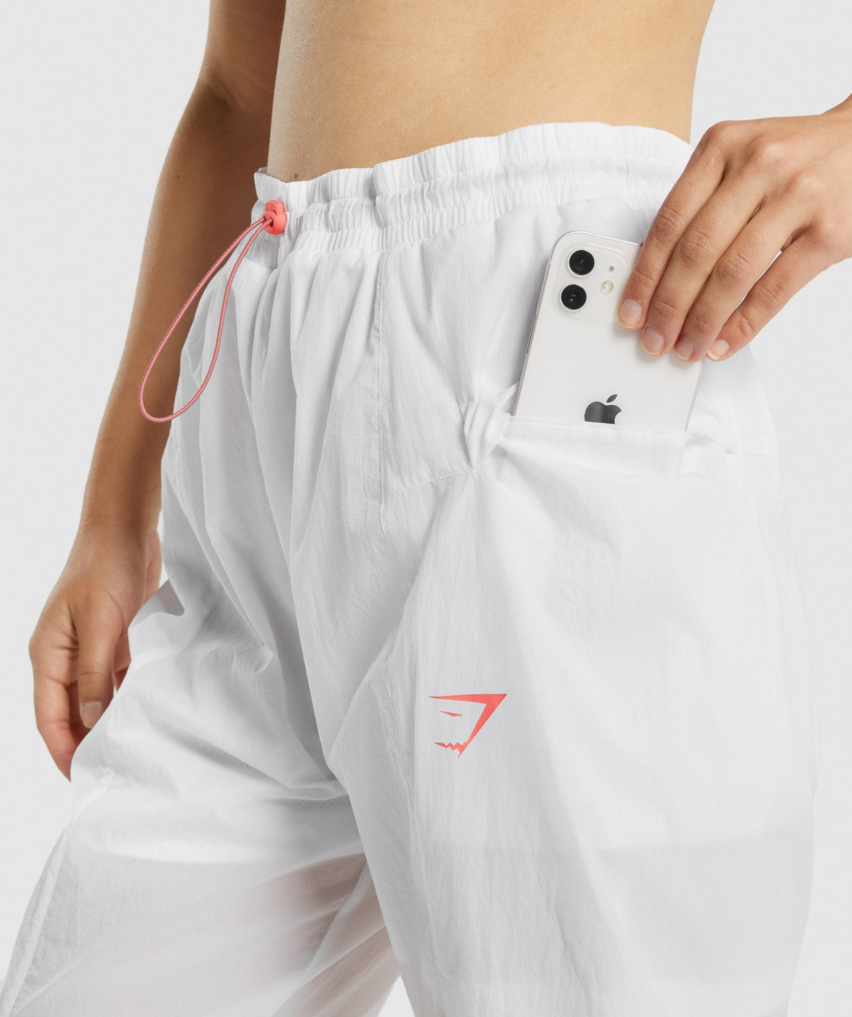 gymshark-pulse-woven-joggers-white-aw21