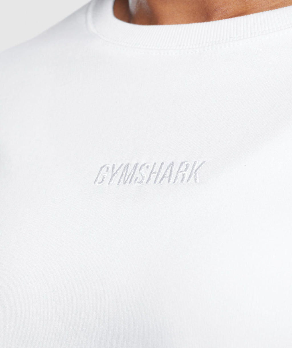 gymshark-pulse-pullover-white-aw23