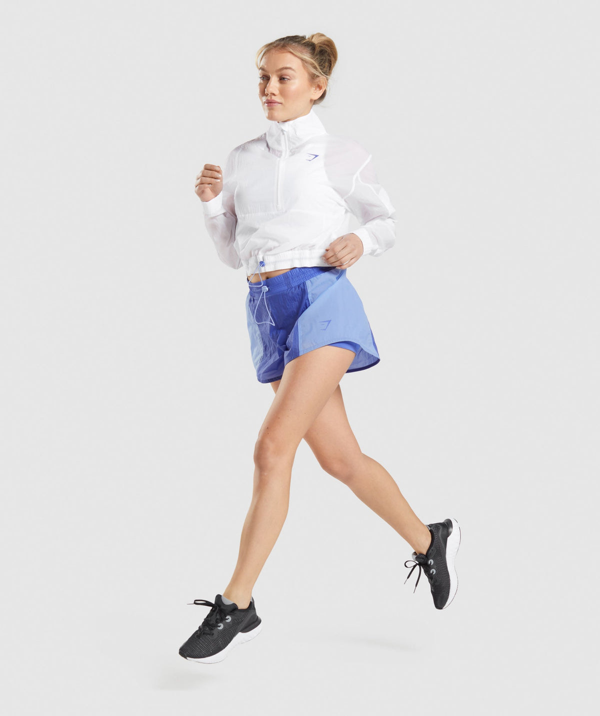gymshark-pulse-woven-jacket-white-ss22