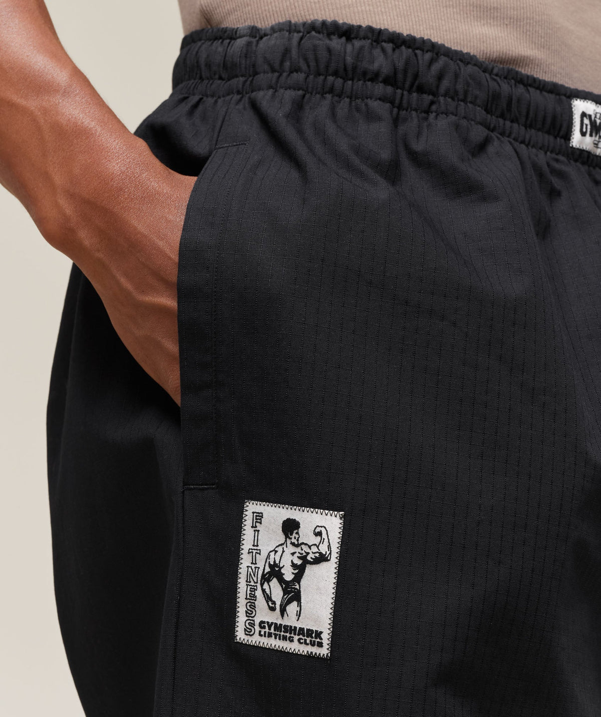 gymshark-pumper-pants-black-ss24