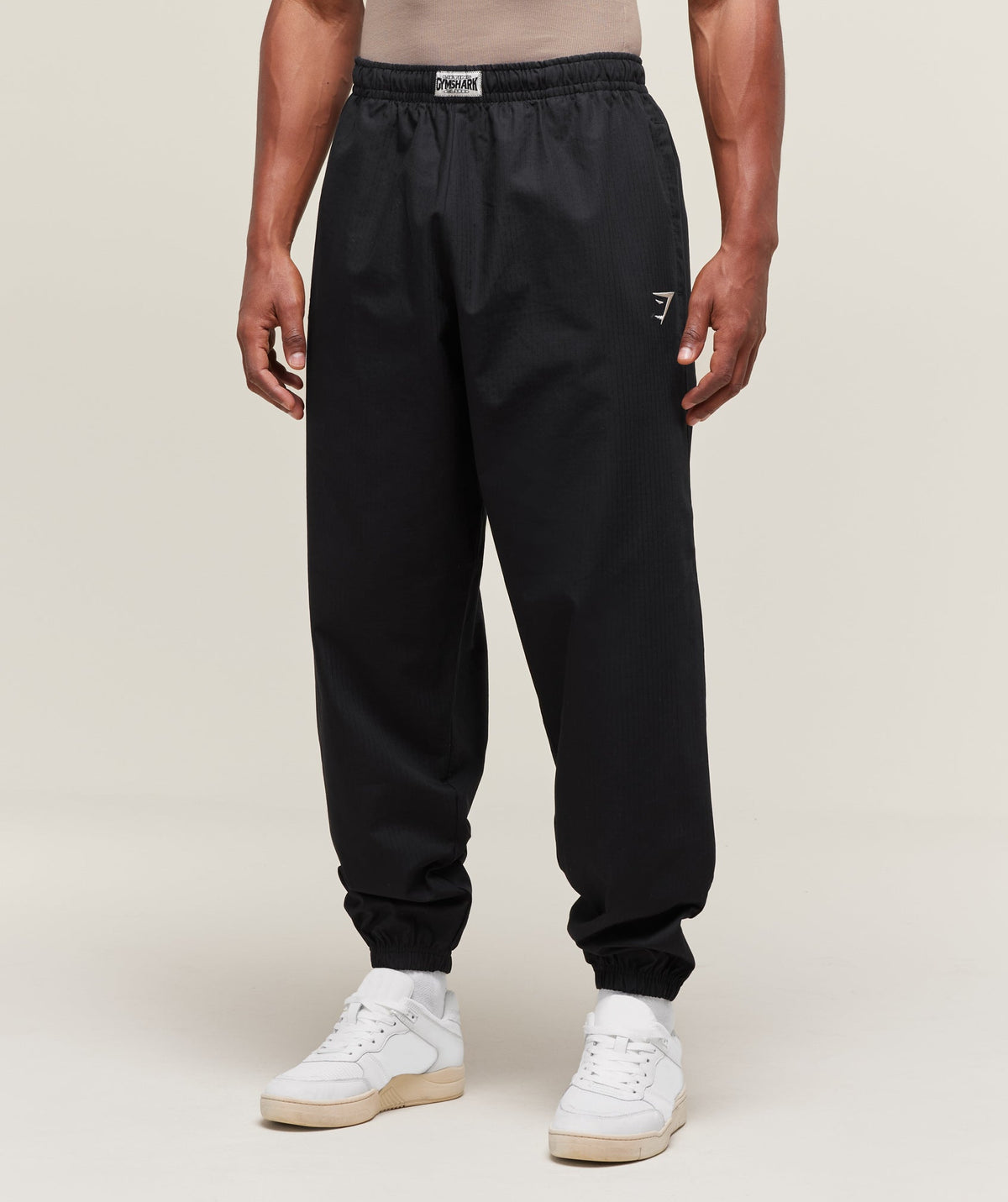 gymshark-pumper-pants-black-ss24