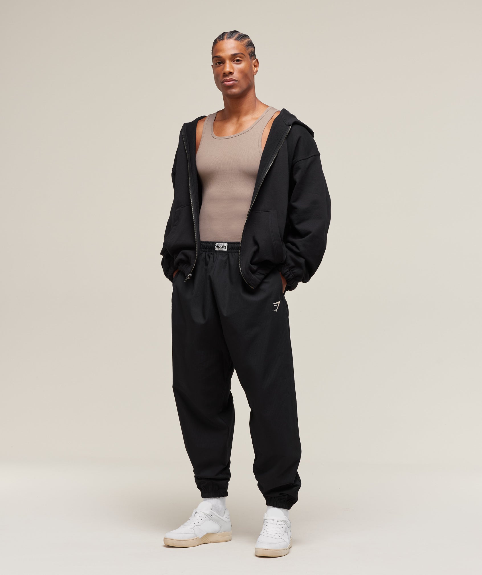 gymshark-pumper-pants-black-ss24