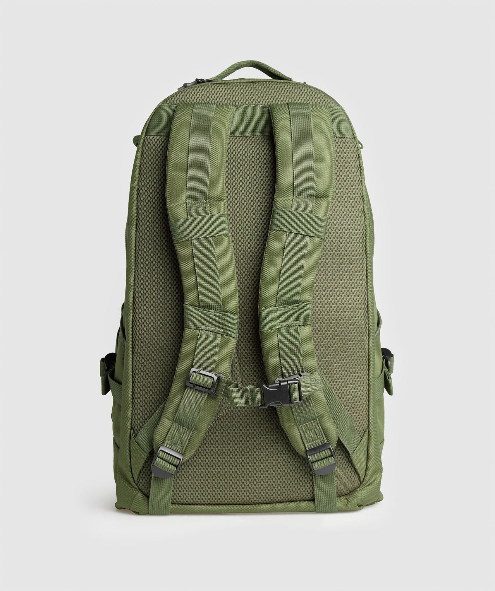 gymshark-pursuit-backpack-green-aw23