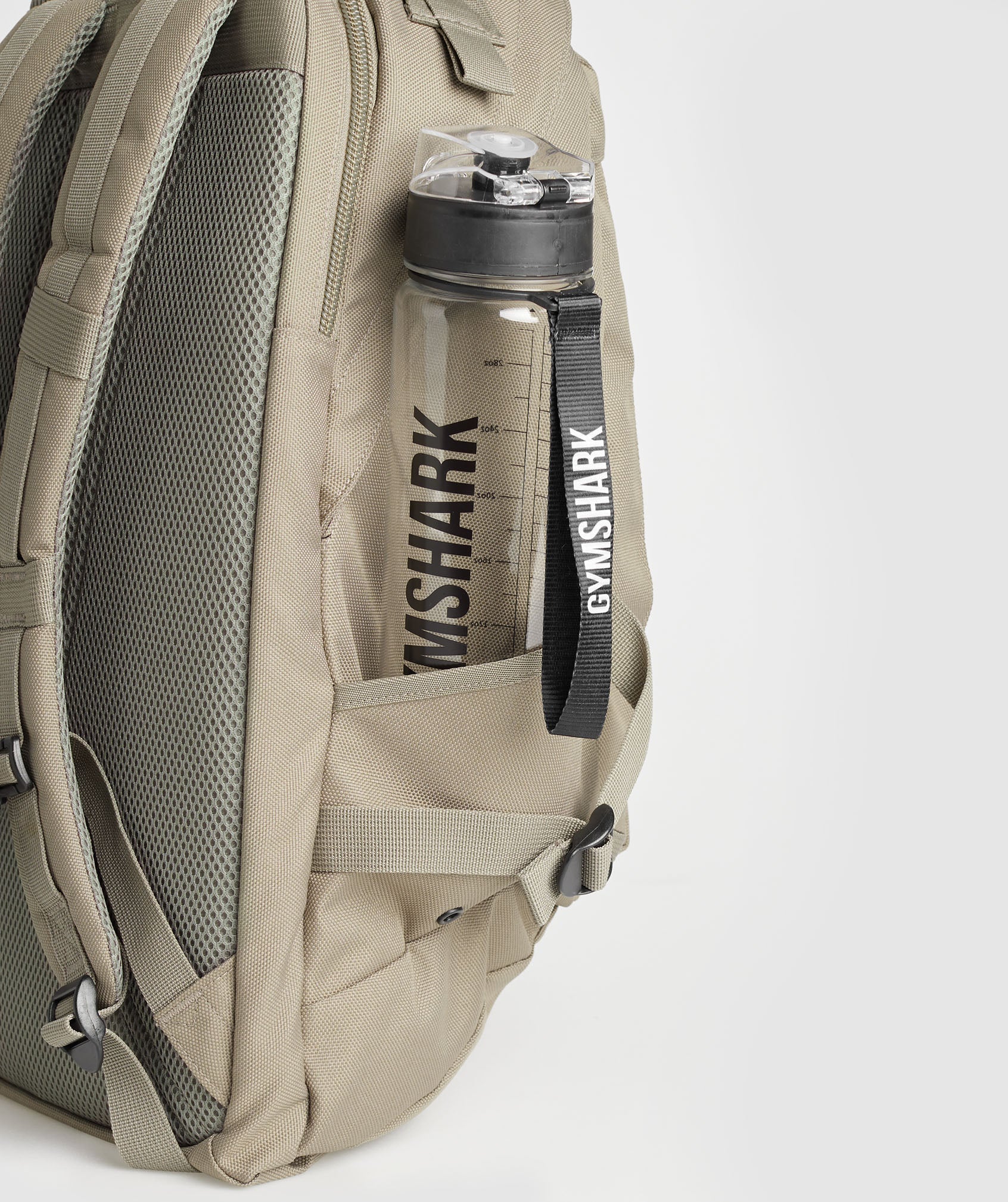 gymshark-pursuit-backpack-brown-aw23