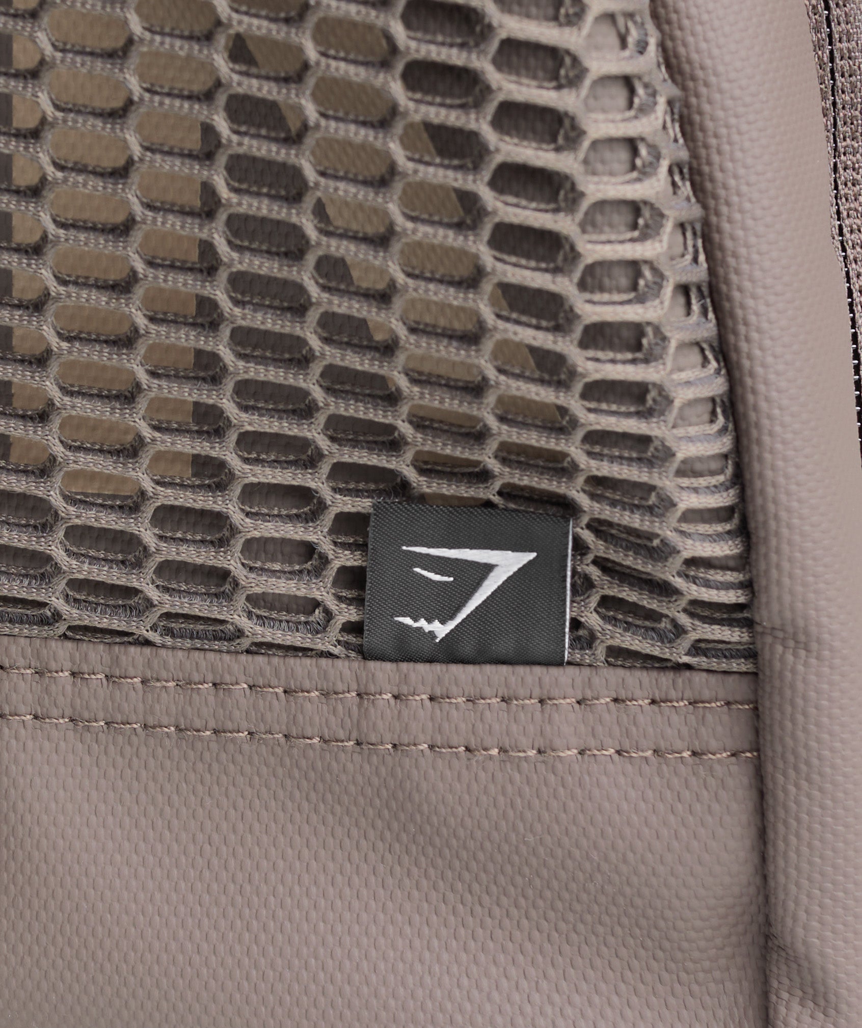 gymshark-pursuit-duffle-bag-camo-brown-cement-brown-aw24