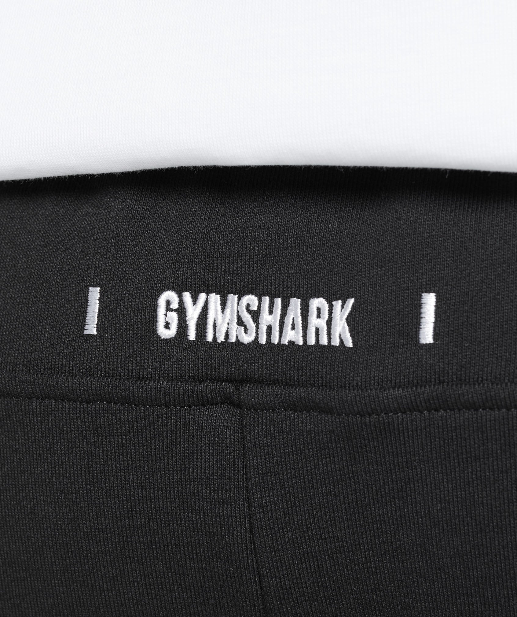 gymshark-rest-day-essentials-shorts-black-ss25