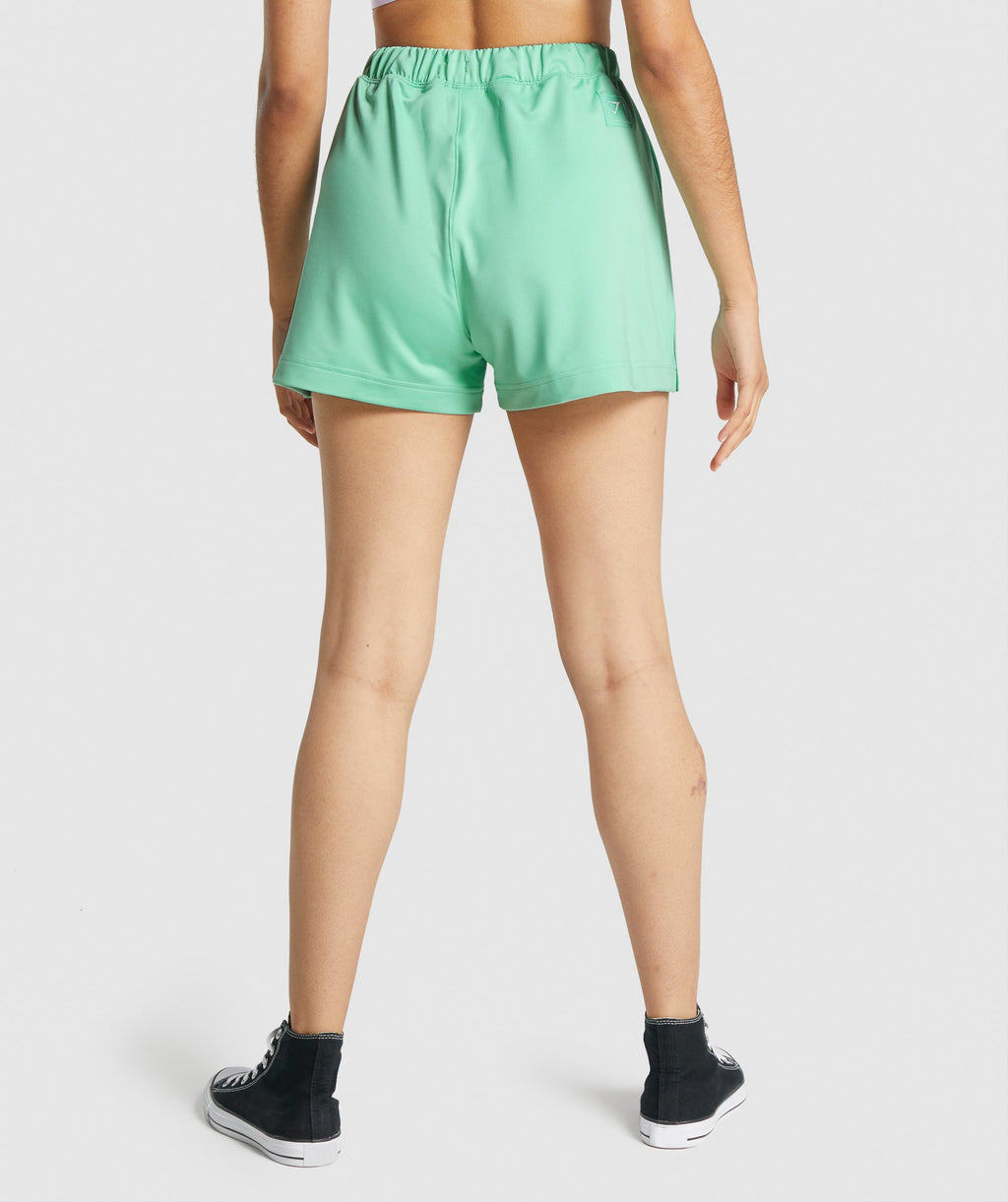 gymshark-recess-shorts-light-green