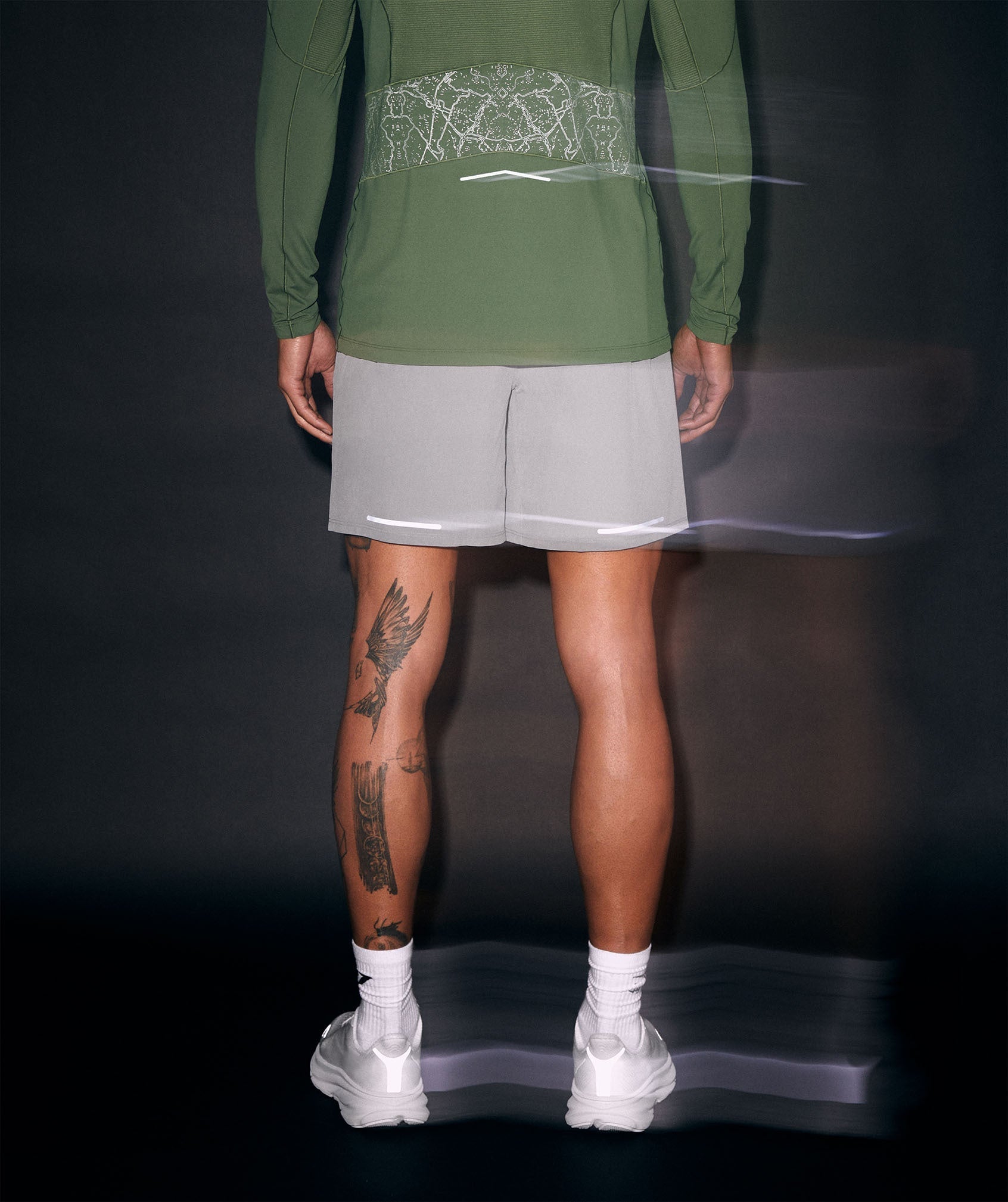 gymshark-speed-7-shorts-smokey-grey-aw23