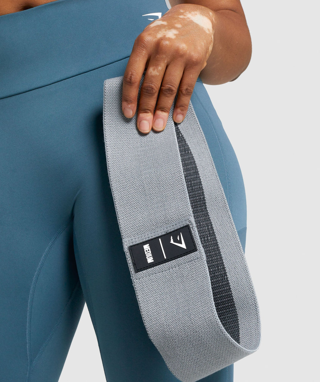gymshark-medium-resistance-band-grey
