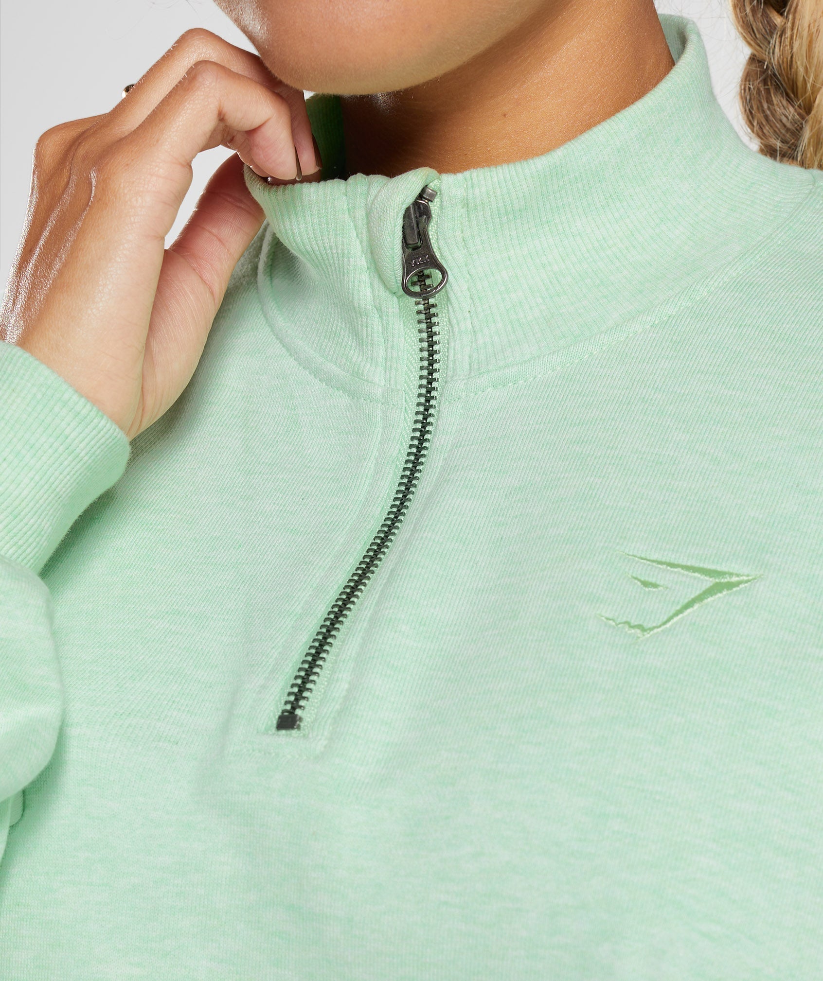 gymshark-rest-day-sweats-1-2-zip-pullover-refreshing-green-marl-aw22