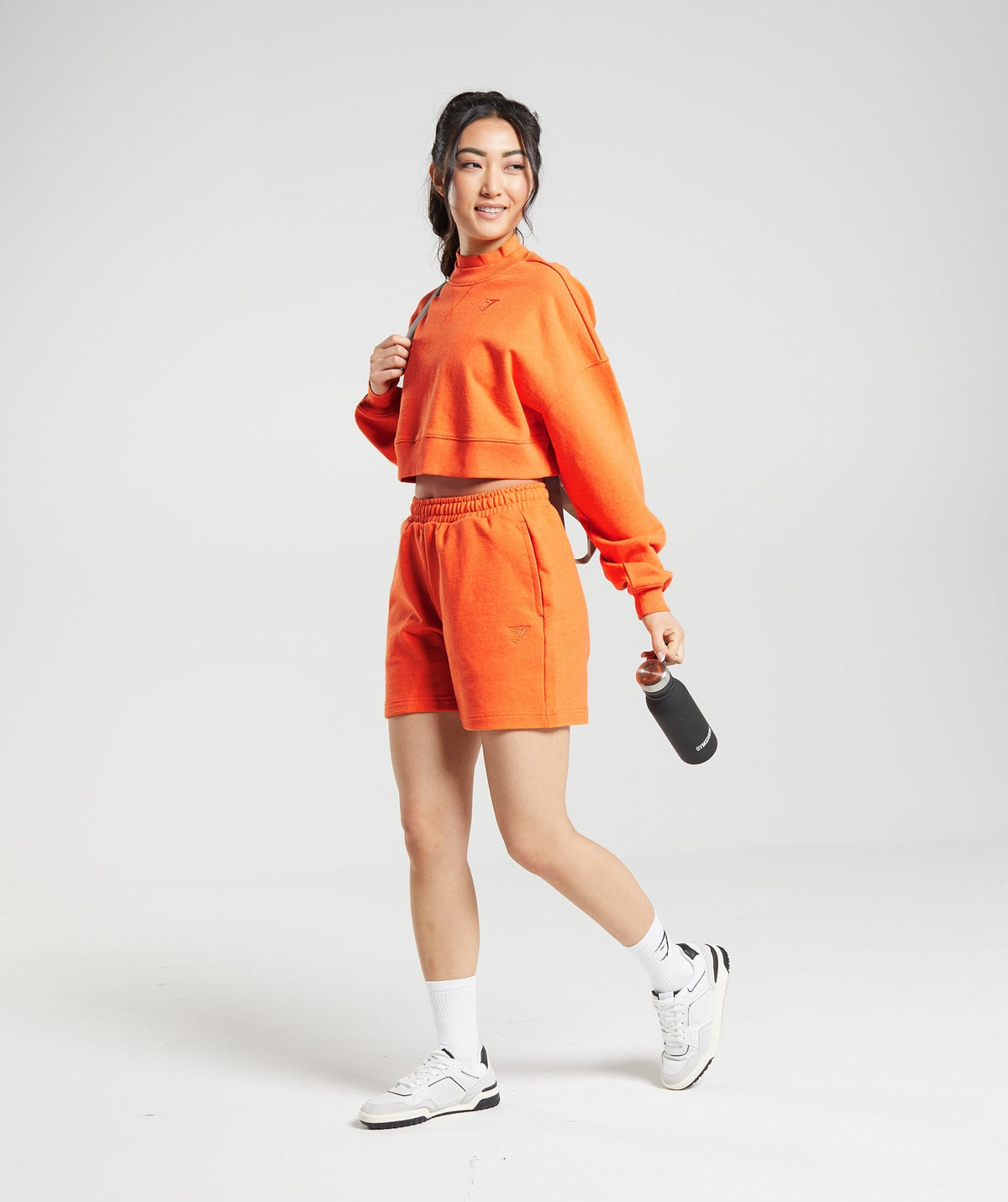 gymshark-rest-day-sweats-cropped-pullover-blaze-orange-marl-aw22