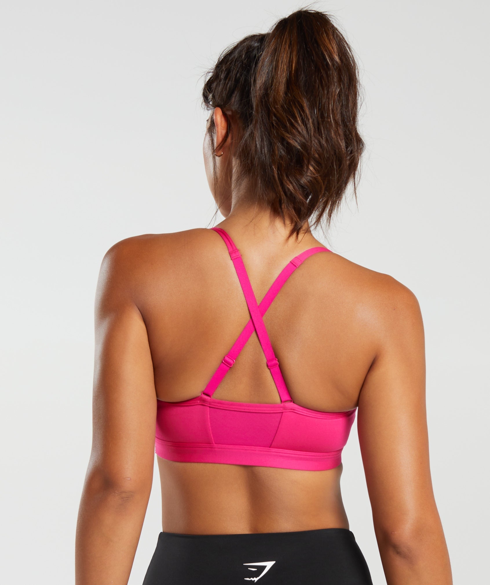 gymshark-ruched-sports-bra-bold-magenta-aw23