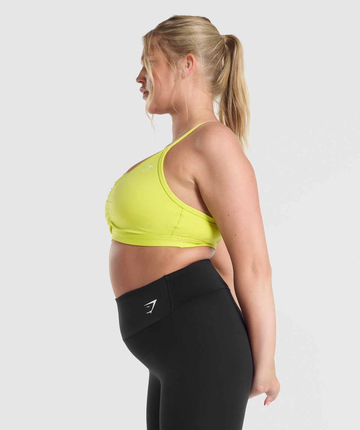 gymshark-ruched-training-sports-bra-yellow